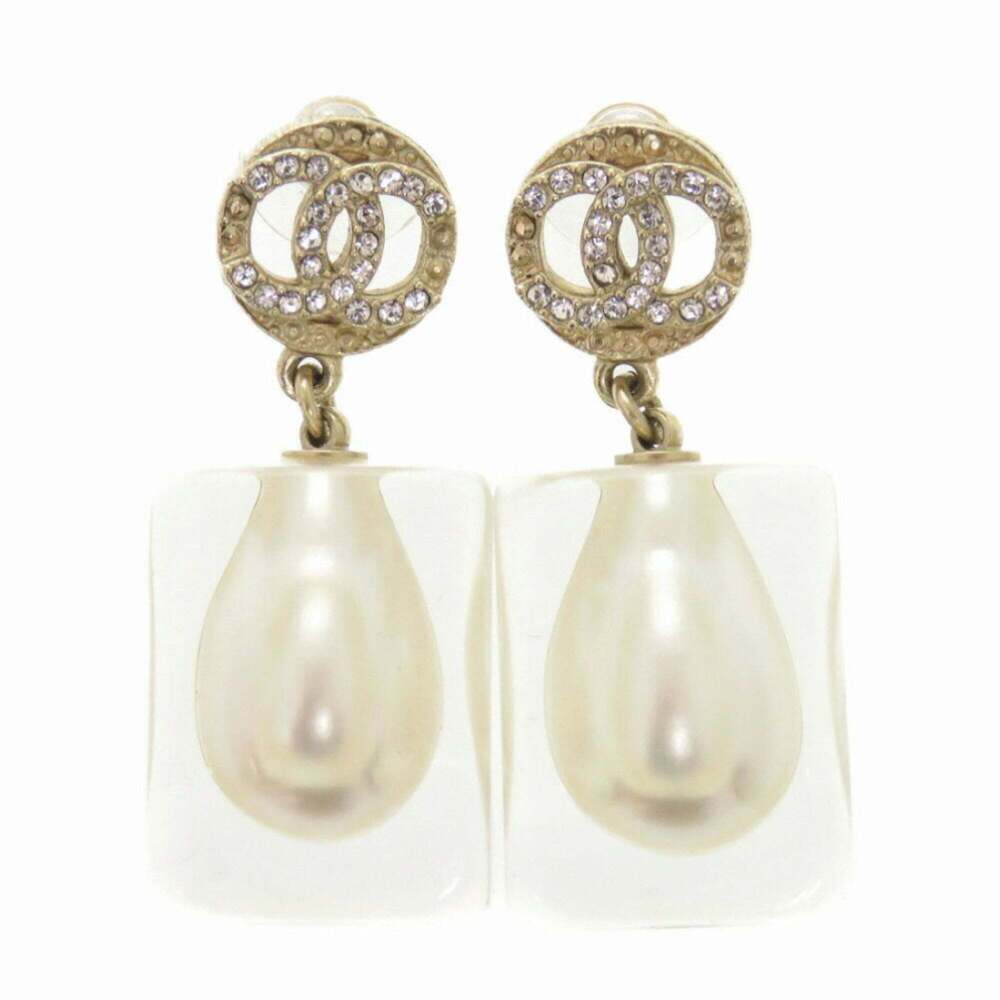 CHANEL White Pearl Logo Earrings